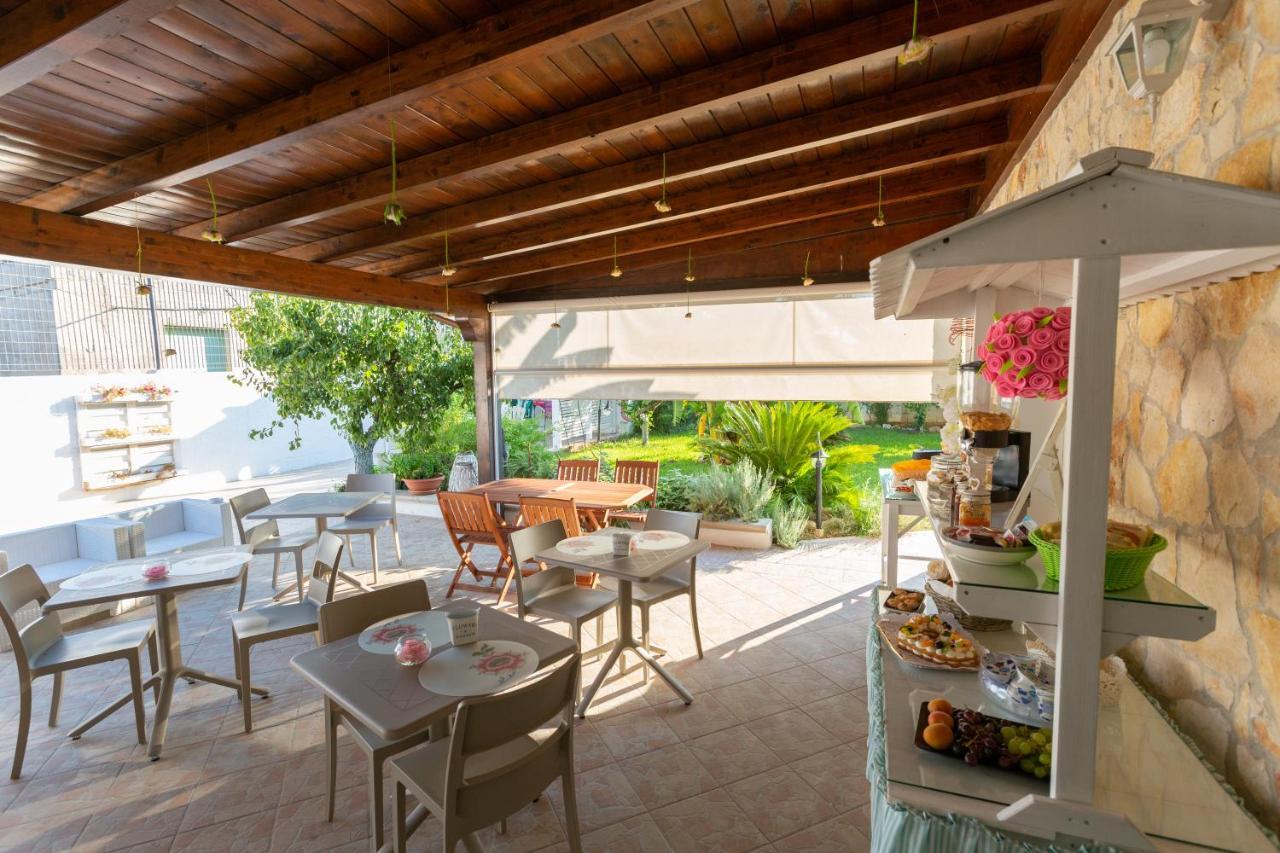 B&B L'Isola Che Non C'E Torre San Giovanni Ugento Bagian luar foto