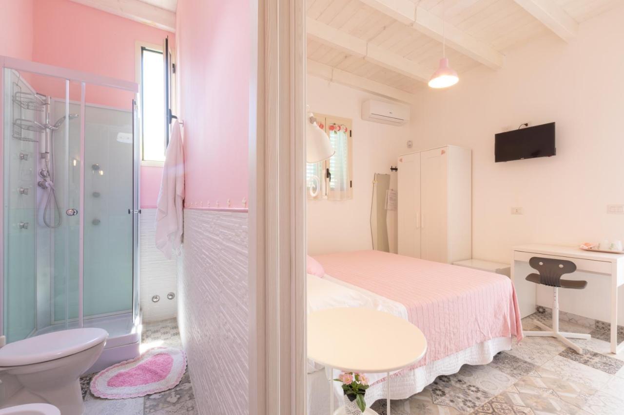 B&B L'Isola Che Non C'E Torre San Giovanni Ugento Bagian luar foto